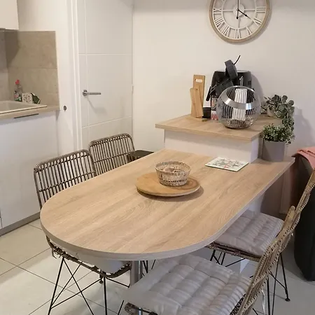 2 Pieces Avec Parking Ds *